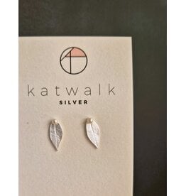 Katwalk Zilver Zilver oorstekers - blaadje met mini parel