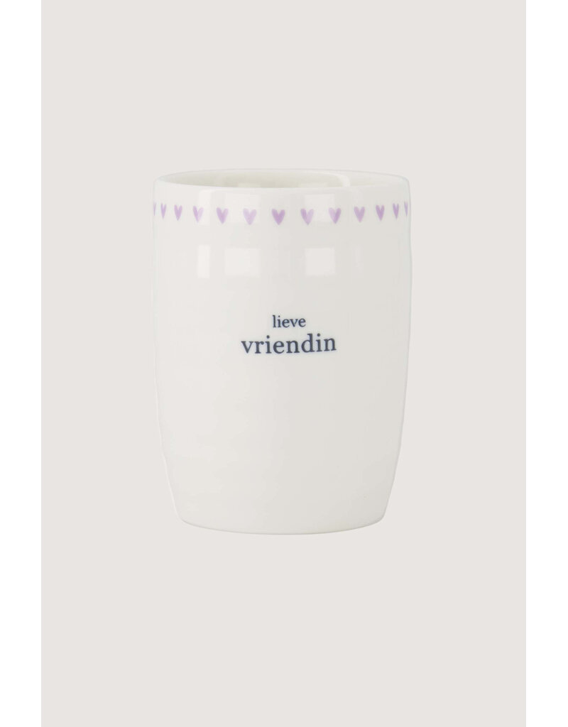Zusss Koffiemok met lila hartjes 'lieve vriendin'
