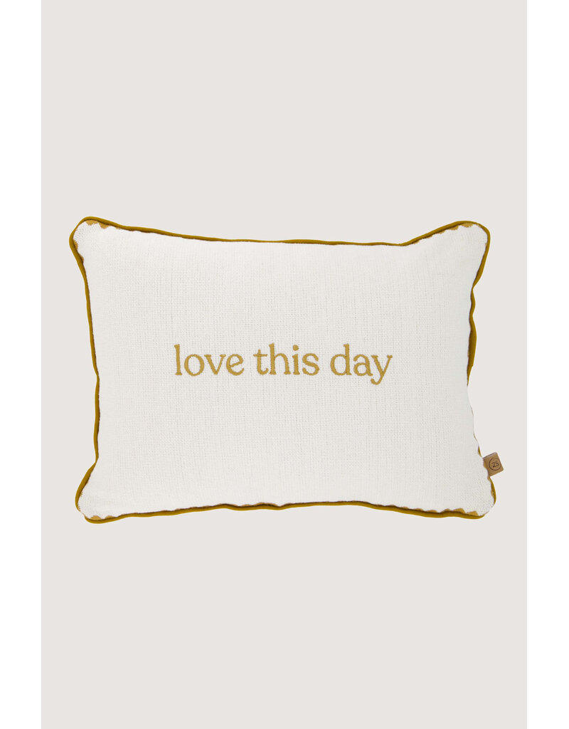 Zusss Kussen 'Love this day' 25x35cm