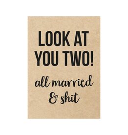 Beezonder Postkaart - look at you two!... married'
