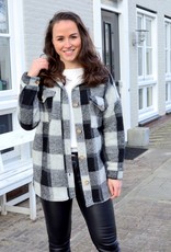 Geruit jasje zwart wit | LiBi Fashion & Accessories LiBi Jas ruit zwart wit | Promiss