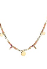 Gouden ketting met rainbow kraaltjes