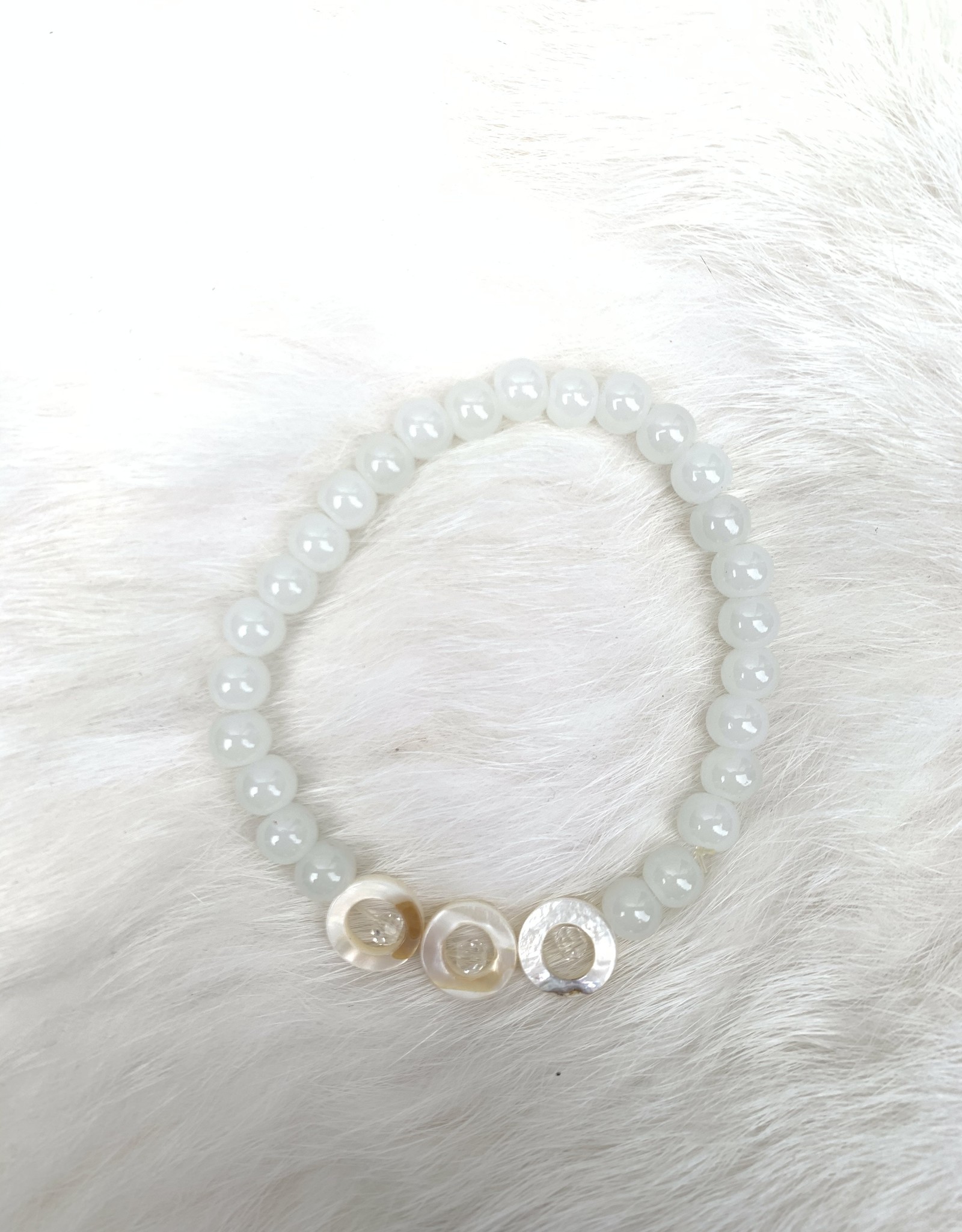Kralenarmbandje wit