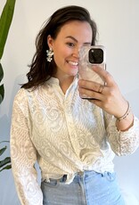 Doorschijnende creme blouse Doorschijnende creme blouse