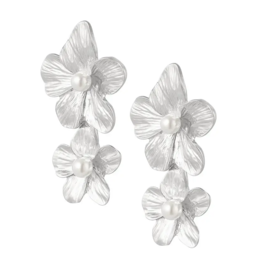 Oorbellen pearl flowers - zilver