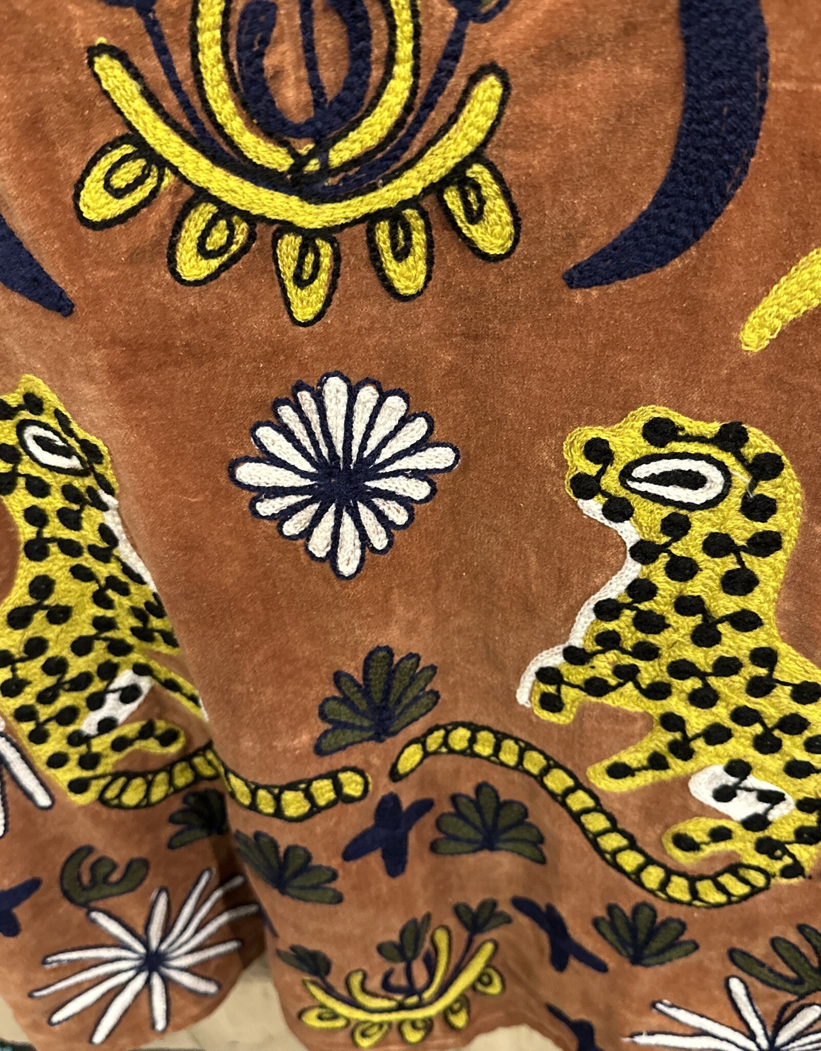 Suzani velvet jasje – camel panters