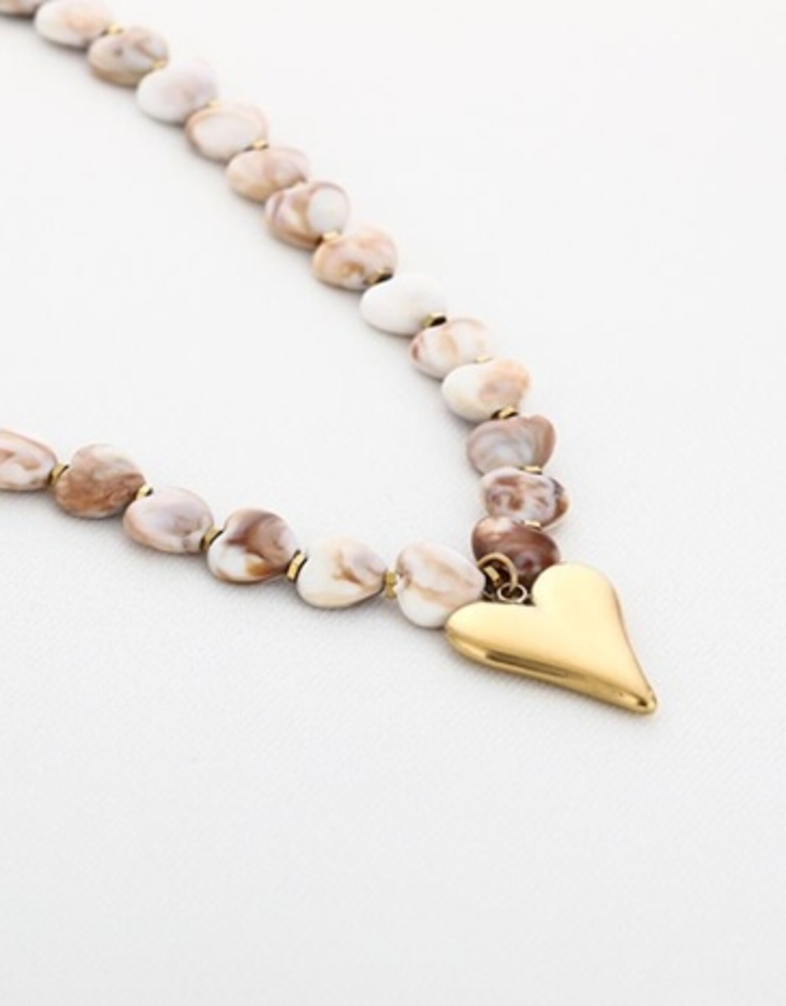 Kralen ketting hartjes - beige