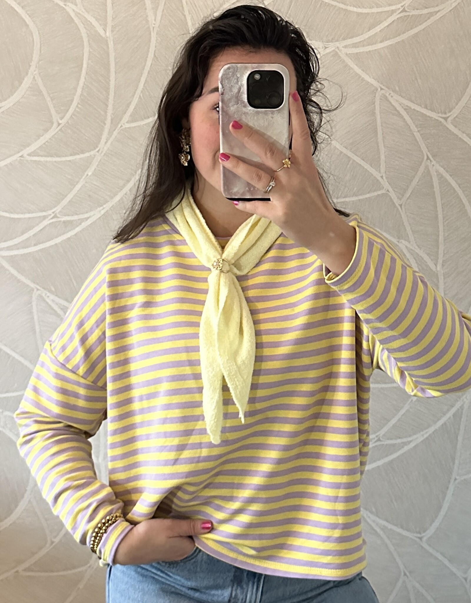 Driehoekig sjaaltje gebreid - geel