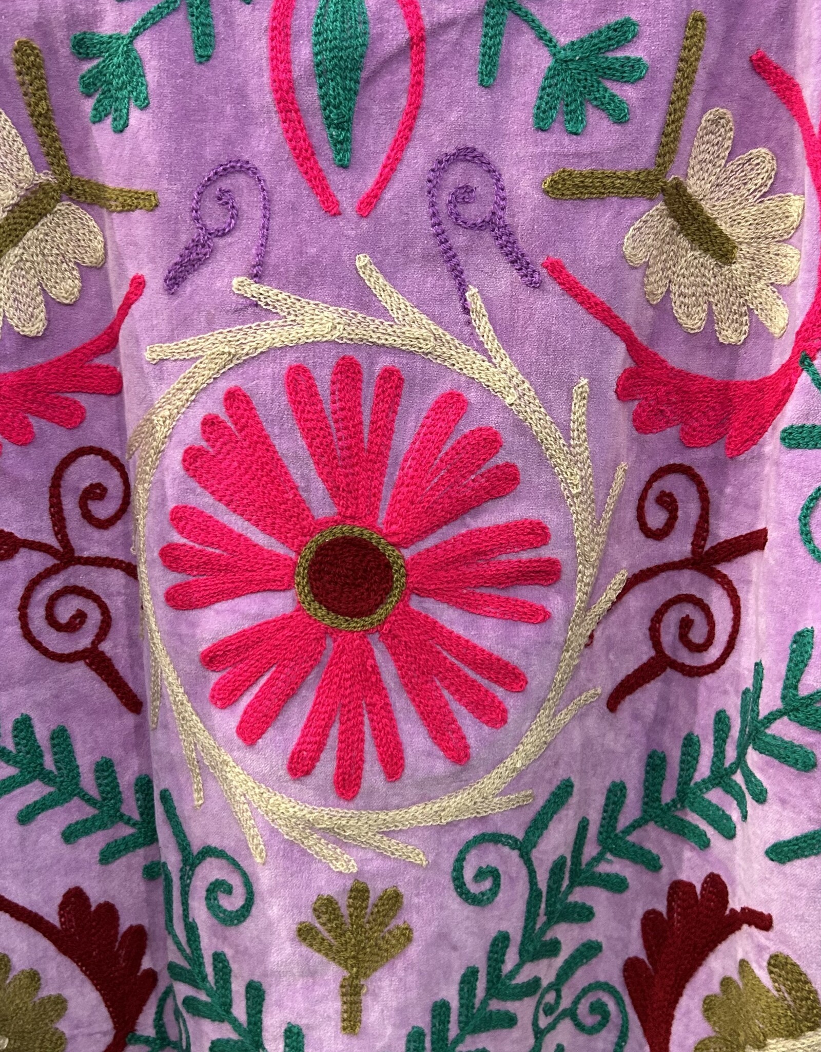 Suzani velvet jasje – lila bloemen