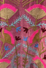 Suzani velvet jasje – roze bloemen