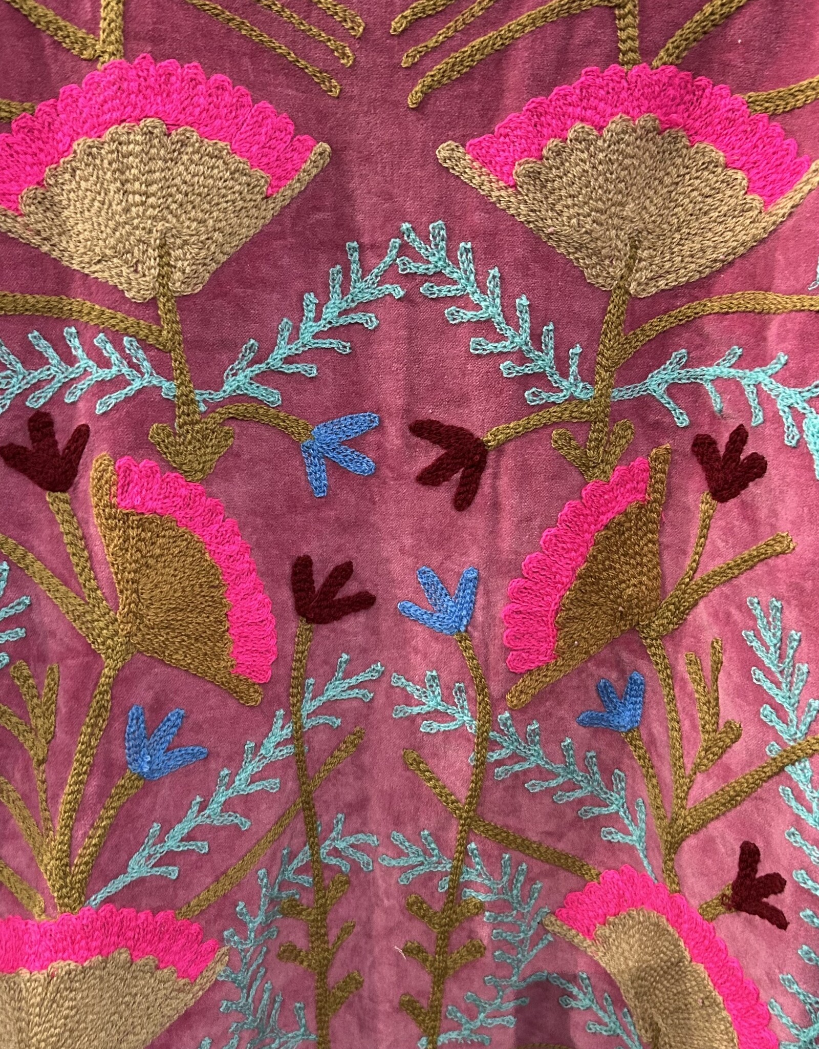 Suzani velvet jasje – roze bloemen