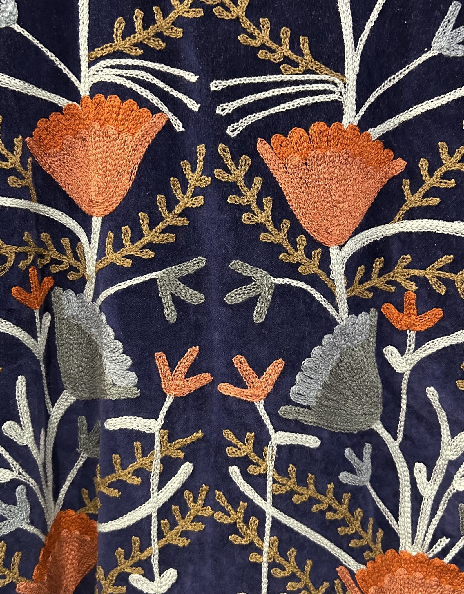 Suzani velvet jasje – donkerblauw bloemen