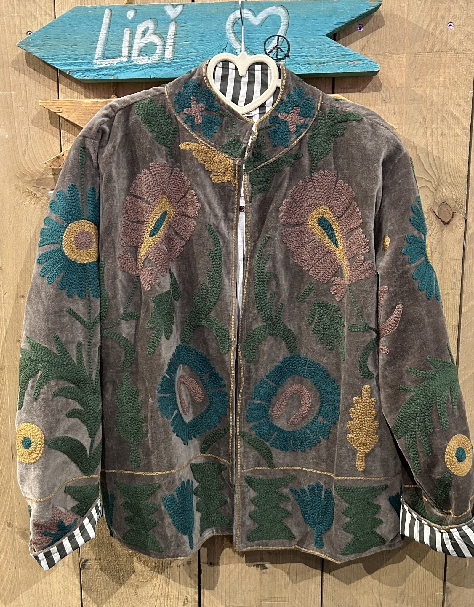 Suzani velvet jasje – grijs bloemen