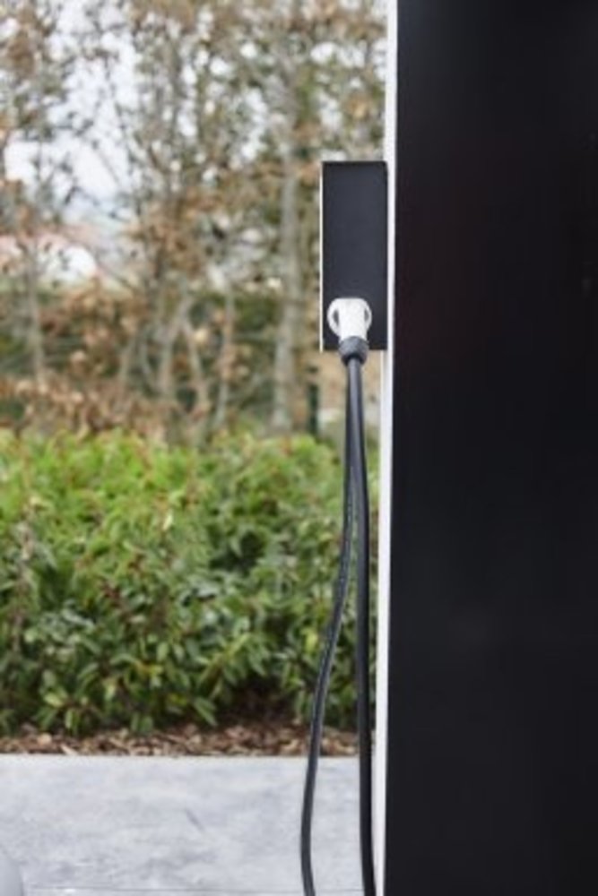 Smappee EV WALL BUSINESS 22kW Laadstation (8m kabel) wit - incl Kabelhouder Smappee EV WALL BUSINESS 22kW Laadstation (8m kabel) wit - incl Kabelhouder
