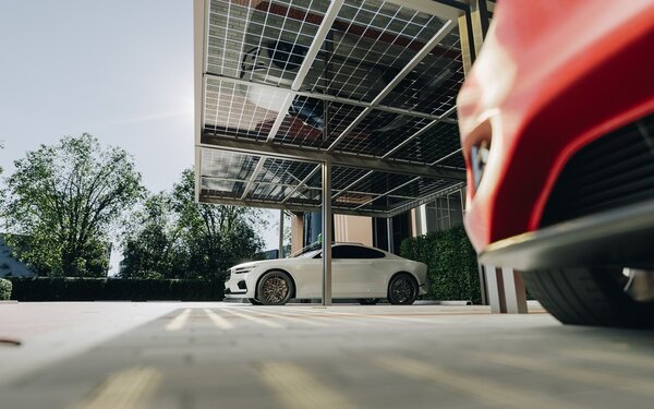 Sunparadise Cubo solar | vrijstaand | 11186 x 3870 | 7,6kWp Sunparadise Cubo solar | vrijstaand | 11186 x 3870 | 7,6kWp