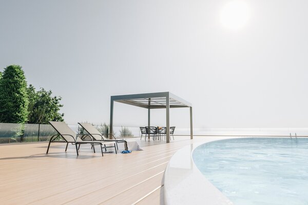 Sunparadise Cubo solar | vrijstaand | 11186 x 3870 | 7,6kWp Sunparadise Cubo solar | vrijstaand | 11186 x 3870 | 7,6kWp