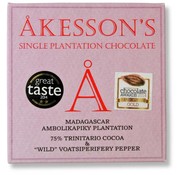 Akesson's Dunkle Schokolade 75% Wild Voatsiperifery Pepper