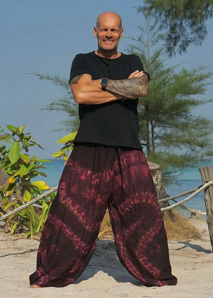 kleurrijke tie-dye pofbroek voor yoga en festivals