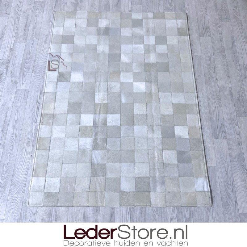Koeienhuid patchwork off-white 180x120cm Lederstore.nl - Lederstore.nl