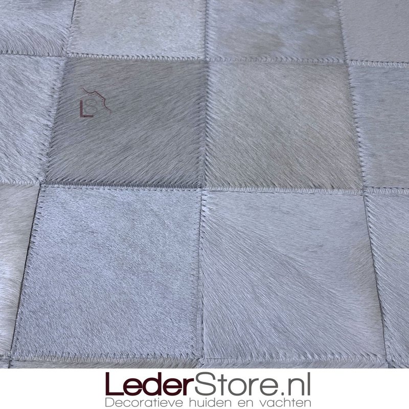 Koeienhuid patchwork off-white 180x120cm Lederstore.nl - Lederstore.nl