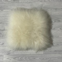 Sheepskin chair cushion white Icelandic square 40x40cm