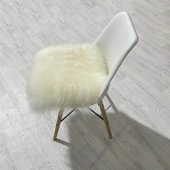 Sheepskin chair cushion white Icelandic square 40x40cm