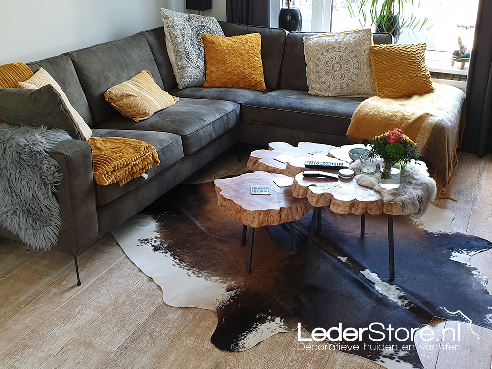 Cowhide brown black white in living room Astrid