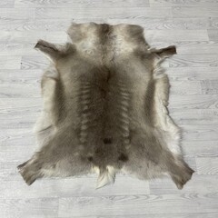 Reindeer skin brown white 105x100cm