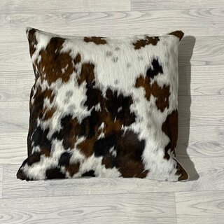 Koeienhuid kussen bruin zwart wit Normandiër 50x50cm