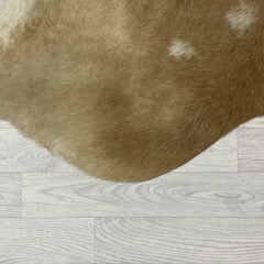 Koeienhuid beige wit 235x190cm M/L