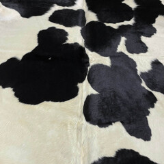 Koeienhuid zwart creme 210x195cm M/L