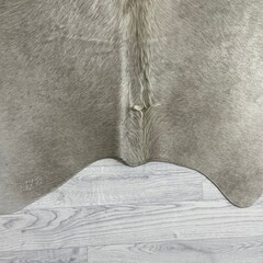 Cowhide off-white beige 195x195cm S