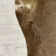 Cowhide taupe white 185x195cm S