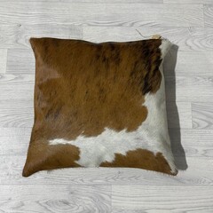 Koeienhuid kussen bruin zwart wit Normandiër 50x50cm