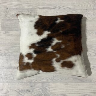 Koeienhuid kussen bruin zwart wit Normandiër 50x50cm