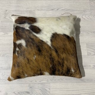 Koeienhuid kussen bruin zwart wit Normandiër 50x50cm