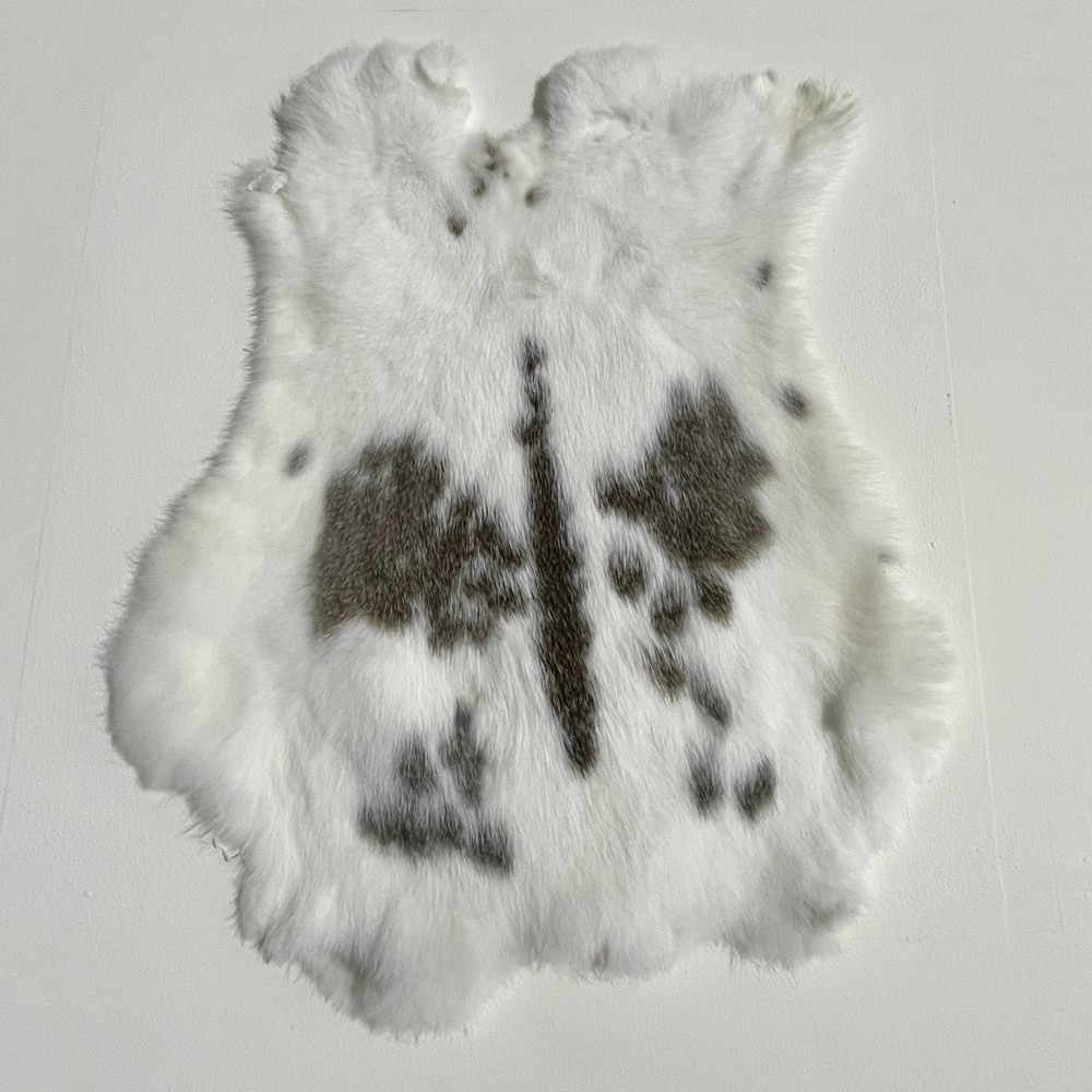 Lederstore Konijnenvacht bruin wit 50x35cm