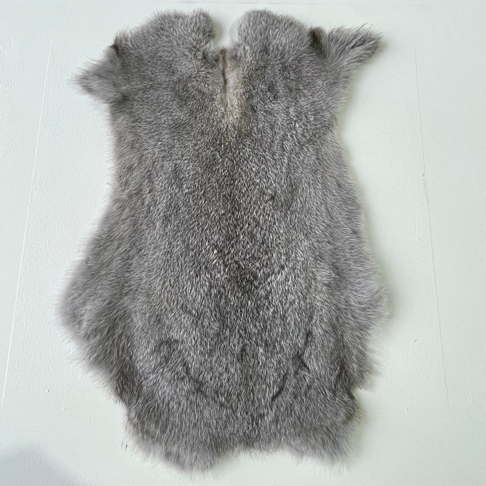 Lederstore Konijnenvacht grijs 50x35cm