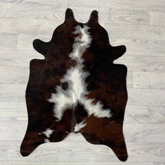 Kleine koeienhuid bruin wit zwart (Normandiër) 90x60cm