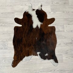 Kleine koeienhuid bruin wit zwart (Normandiër) 90x60cm