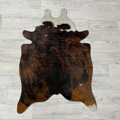 Kleine koeienhuid bruin wit zwart (Normandiër) 90x60cm