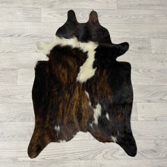 Kleine koeienhuid bruin wit zwart (Normandiër) 90x60cm