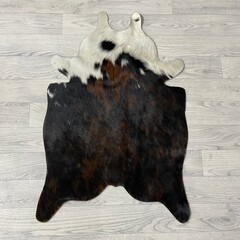 Kleine koeienhuid bruin wit zwart (Normandiër) 90x60cm