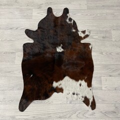 Kleine koeienhuid bruin wit zwart (Normandiër) 90x60cm