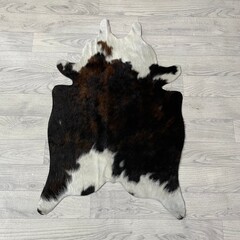 Kleine koeienhuid bruin wit zwart (Normandiër) 90x60cm