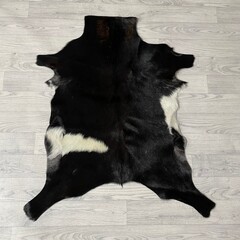 Geitenhuid bruin zwart wit 90x80cm