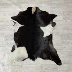 Geitenhuid bruin wit 105x85cm