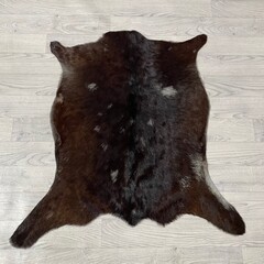 Geitenhuid bruin wit 85x85cm