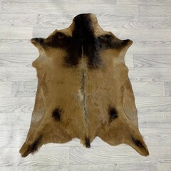 Geitenhuid bruin zwart 90x75cm