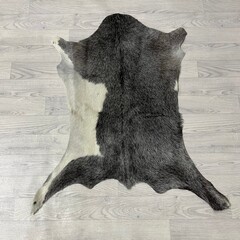 Geitenhuid zwart wit creme 95x90cm